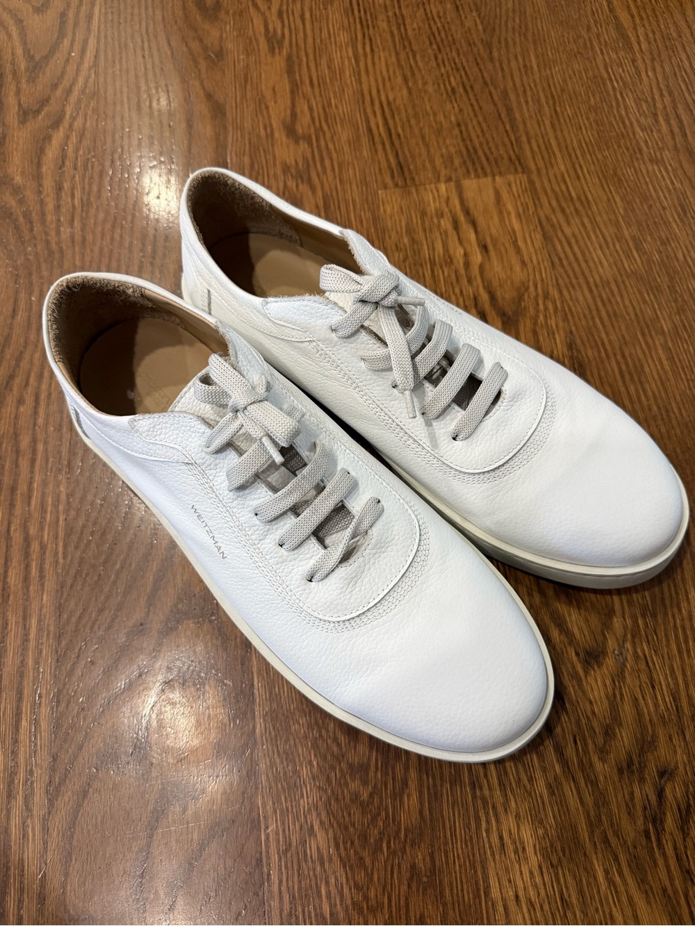 Stuart Weitzman White Leather Men's Low-Top Sneakers